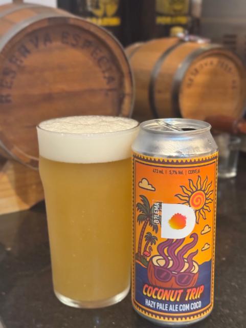 COCONUT TRIP 5.7%, Cervejaria Dilema, Brazil