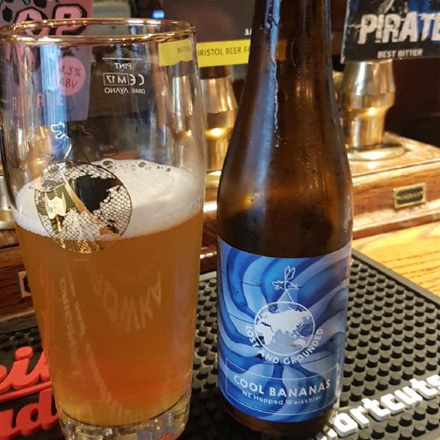 Cool Bananas 5.6%, Lost and Grounded Brewers, England