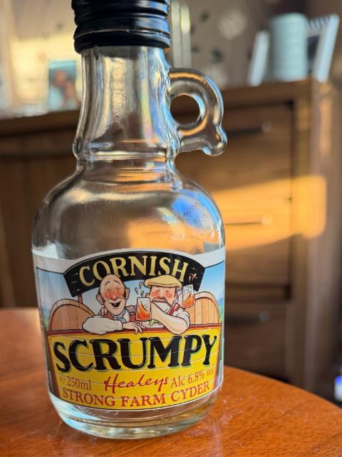 Cornish Scrumpy 6.8%, Healey's Cornish Cyder Farm, England