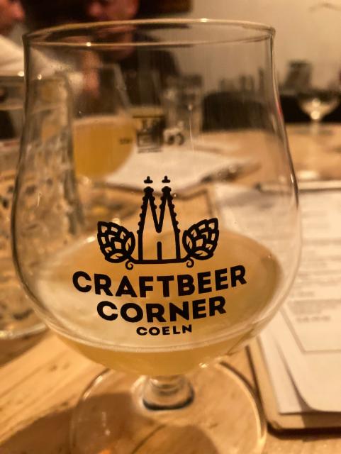 Craftbeer Corner Coeln Veedels Wiess 5.5%, Craftbeer Corner Cologne, Germany