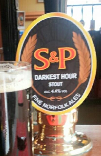 Darkest Hour 4.4%, S & P Brewery, England