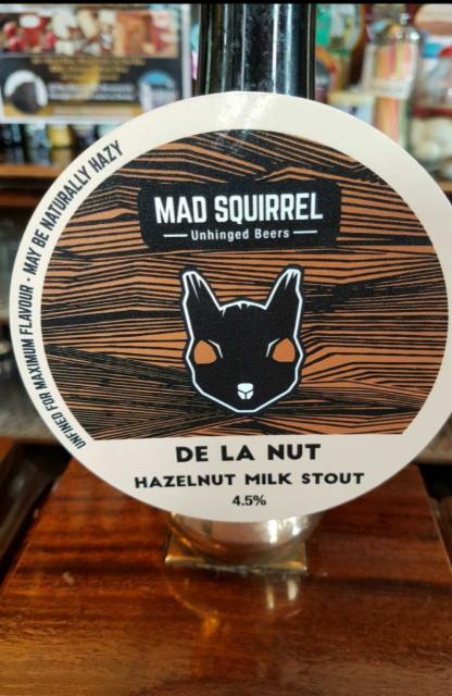 De La Nut 4.5%, Mad Squirrel Brewing, England