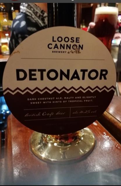 Detonator 4.2%, Loose Cannon Brewery, England