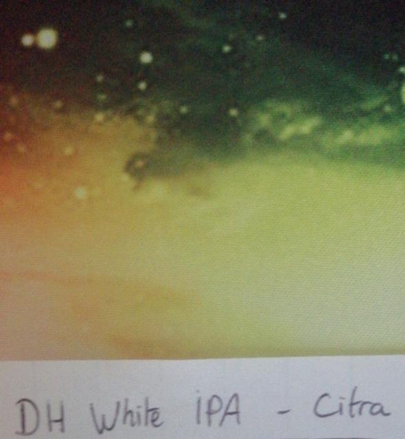 DH White session IPA 4.2%, Chez oim Brewery, Canada