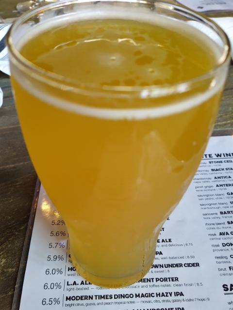 Dingo Magic Hazy IPA 6.5%, Modern Times Beer, United States
