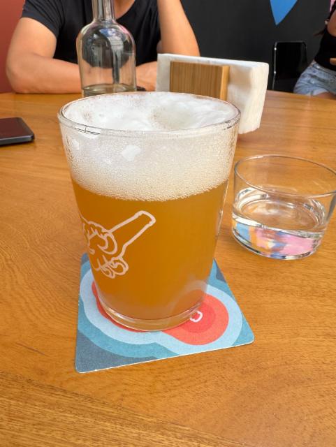 Dos Aves Hazy IPA 5.7%, Dos Aves, Mexico
