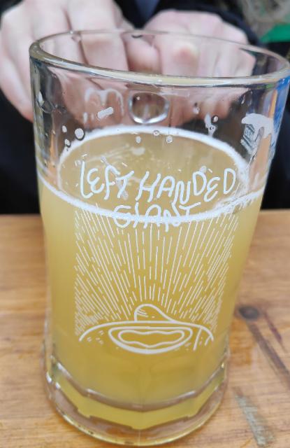 Down by the woods 6.5%, Left Handed Giant Brewing, England