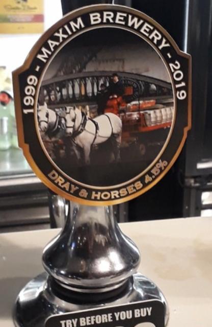 Dray & Horses 4.5%, Maxim Brewery, England