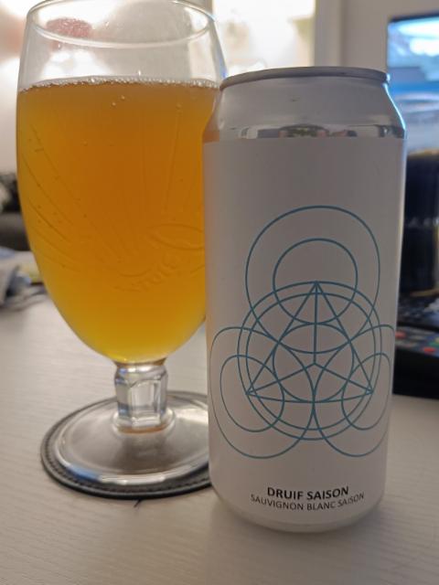 druif saison 7.0%, Up Front Brewing, Scotland