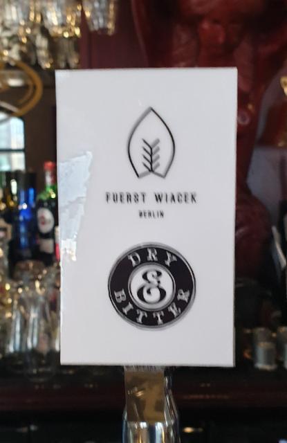 Dry & Bitter 4.5%, Fuerst Wiacek Berlin, Germany