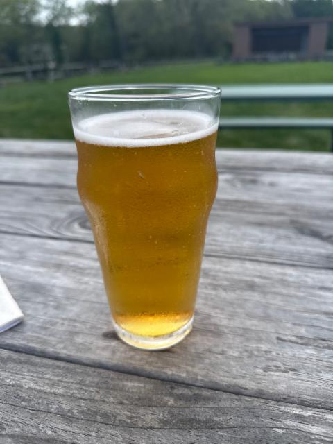 Eine kleine bier musik 4.8%, Wheathered ground, United States