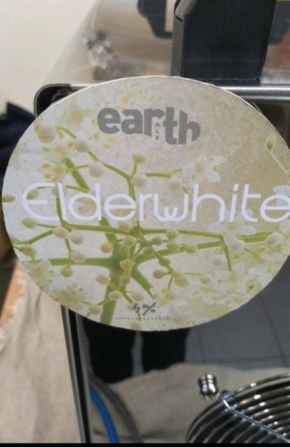Elderwhite 5.0%, Earth Ale Brewery, England