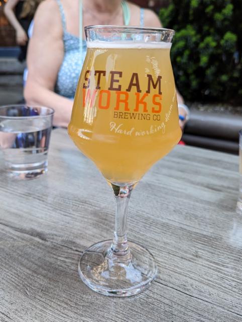 Empress Lemon 2.6%, Steamworks Brewing Company, Canada
