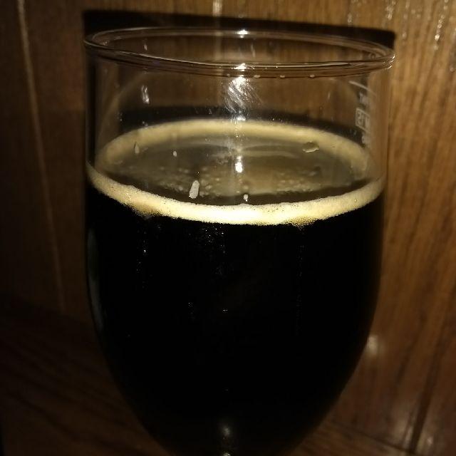 Fat Chocolate Stout 4.9%, Mad Hatter Brewing Company, England