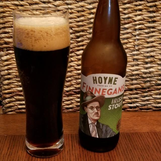 Finnegans 5.1%, Hoyne Brewing, Canada