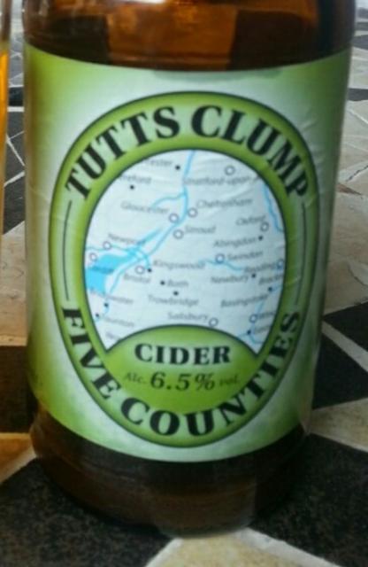 Five Counties Cider 6.5%, Tutts Clump, England