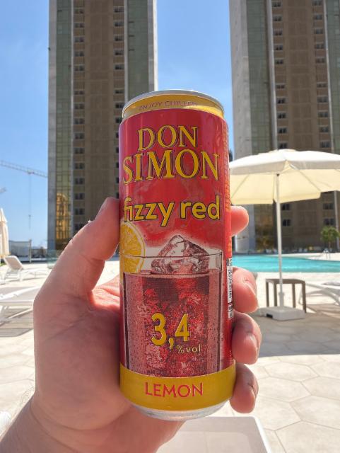 Fizzy red 3.4%, Don Simon, Spain