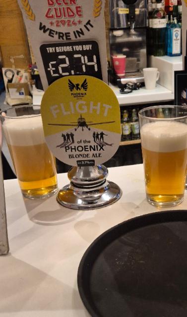 Flight of the Pheonix 3.7%, Phoenix Brewery, England