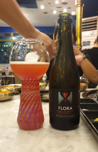 flora cherry, raspberry, northern kiwi 6.0%, Hill Farmstead Brewery, United States