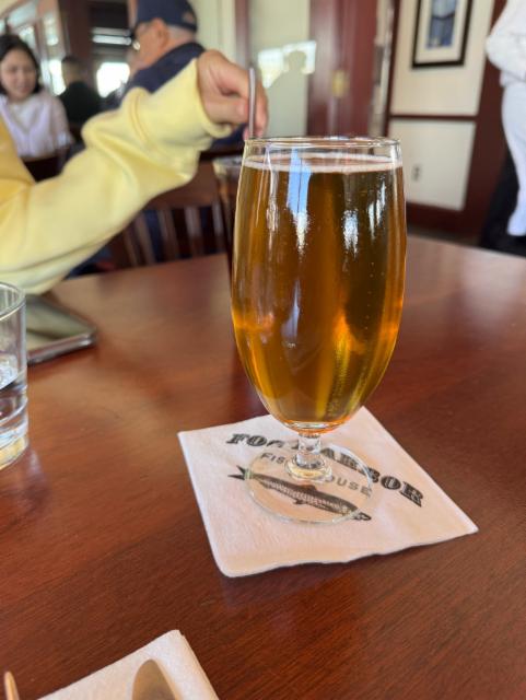 Fog Harbor Lager 5.2%, Napa Smith Brewery, United States