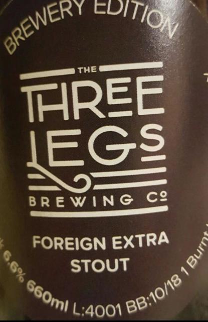Foreign Extra Stout 6.6%, The Three Legs, England