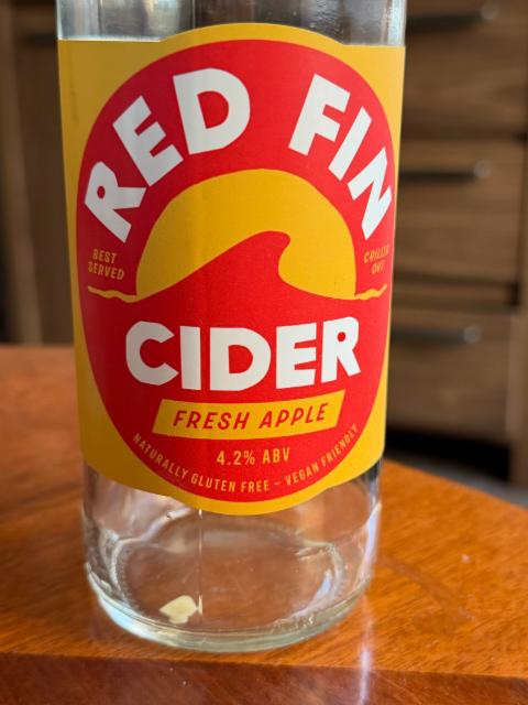 Fresh Apple 4.2%, Red Fin, England