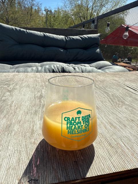 Freshly Squeezed: Pineapple + Banana + Coconut 7.0%, CoolHead Brew, Finland