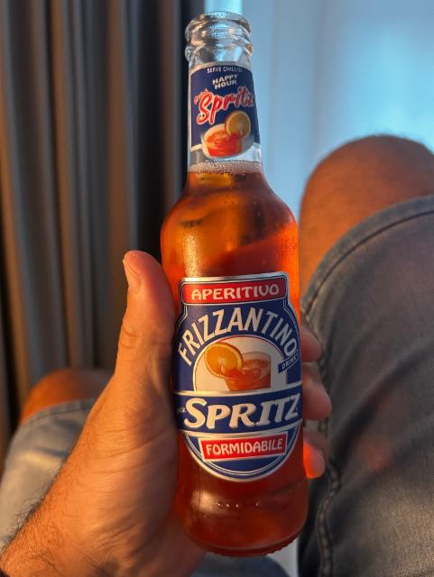 Spritz Happy Hour 8.0%, Frizzantino Drink, Italy