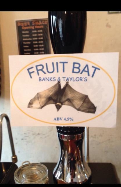 Fruit Bat 4.5%, B&T Brewery Ltd. Shefford Ales, England
