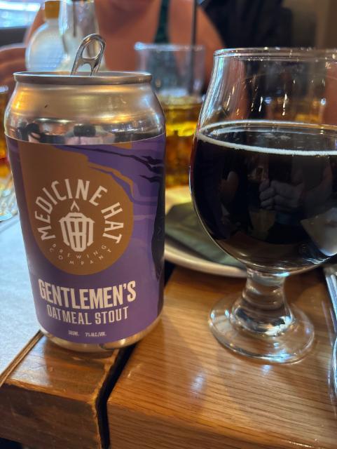 Gentlemen's oatmeal stout 7.0%, Medicine Hat Brewing, Canada