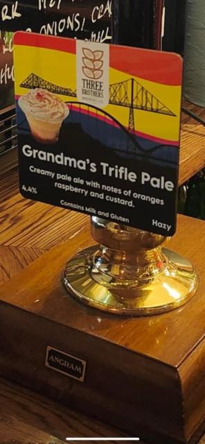 Grandma's trifle pale 4.4%, Three Brothers Brewing Co, England
