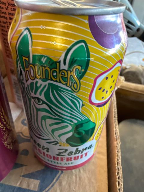 Green zebra passion fruit 4.6%, Founders Brewing Company, United States