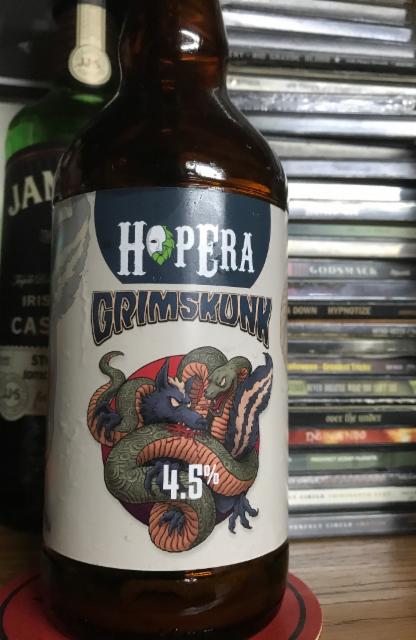 Grimskunk 4.5%, HopEra Microbrasserie & Pizzeria, Canada