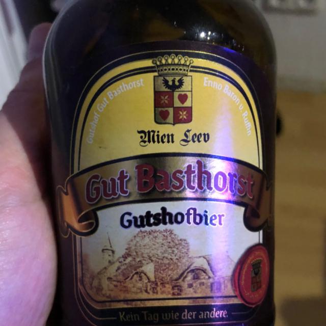 Gut Basthorst Gutshofbier 4.9%, Berliner Bären-Bräu, Germany