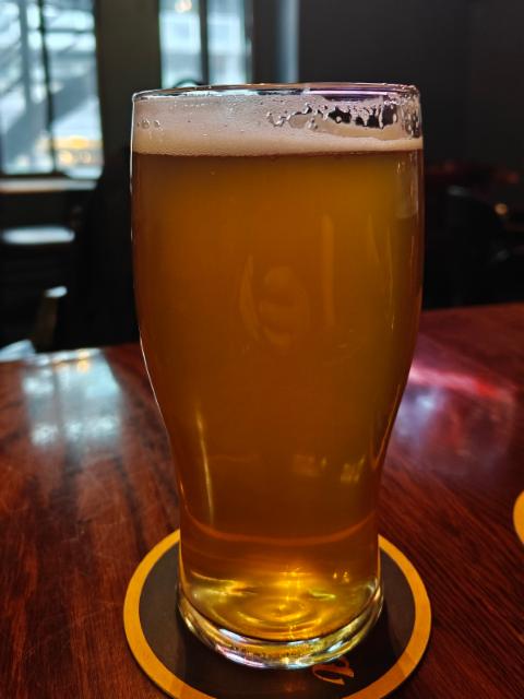 Habs Pale Ale 5.0%, Brutopia, Canada