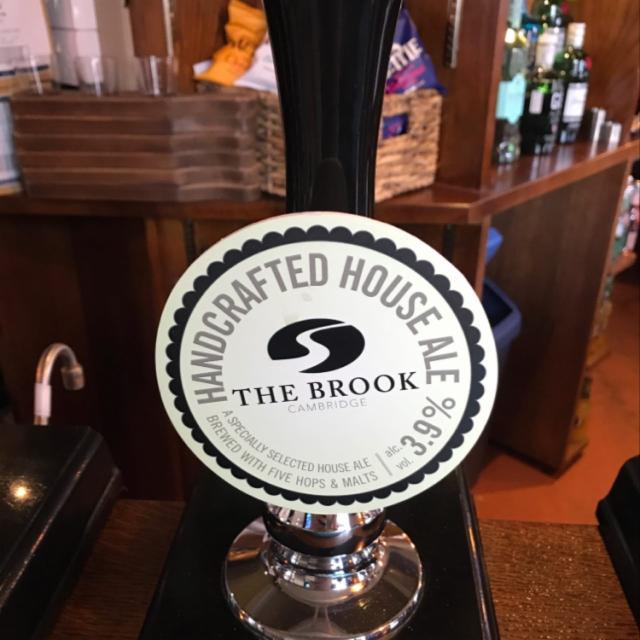 Handcrafted House Ale 3.9%, Greene King, England