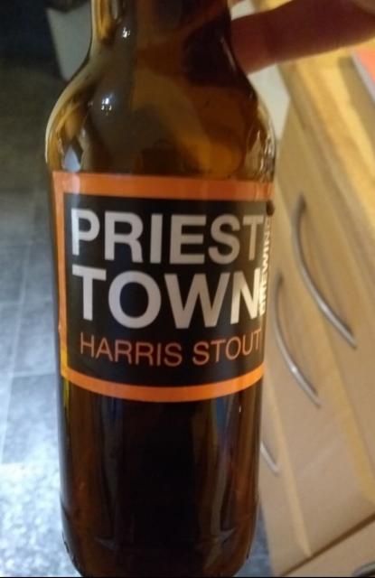 Harris Stout 5.5%, Priest Town Brewing, England