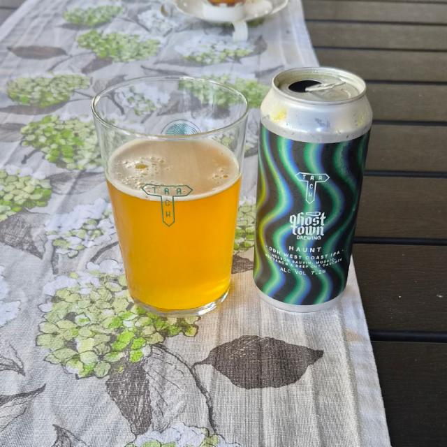 Haunt 7.2%, Track Brewing Co., England