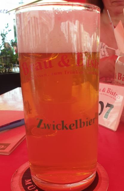 Hausbräu Zwickelbier 4.8%, Brau & Bistro Cottbus, Germany