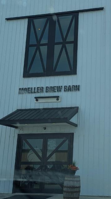 Hazel Nut 5.8%, Moeller Brew Barn, United States