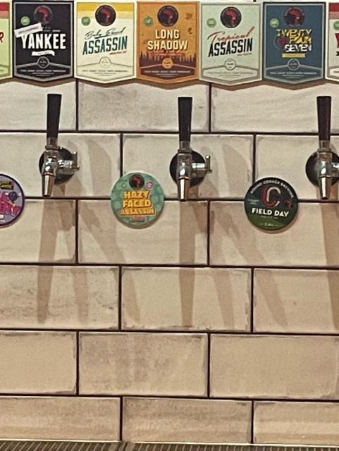 Hazy faced assassin 5.7%, Rooster's Brewing Co., England