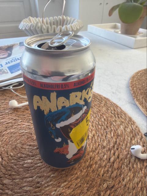 Hazy zero Xmas 0.5%, Anarkist Brewery, Denmark