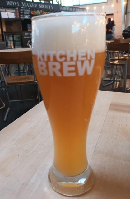 hefe weizen hell 4.8%, Kitchen Brew, Switzerland