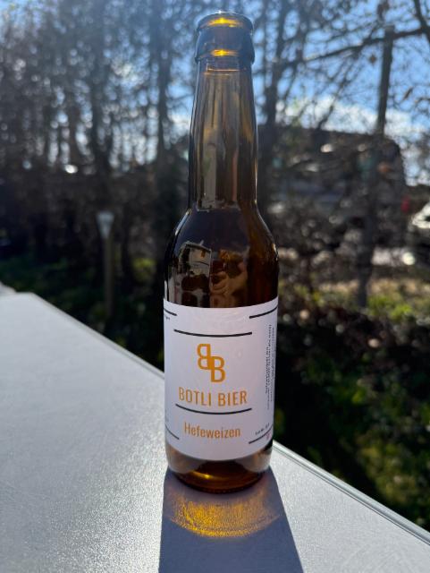 Hefeweizen 5.1%, Botli Bier, Switzerland