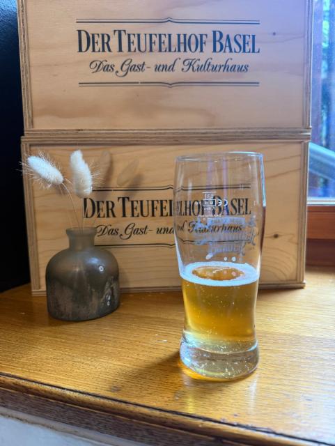 Heller Engel 4.6%, Stadtmauer Brauer, Switzerland