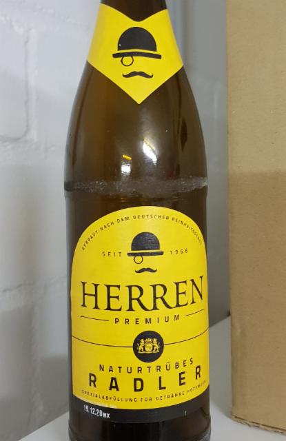 Herren Premium naturtrübes Radler, Getränke Hoffmann GmbH