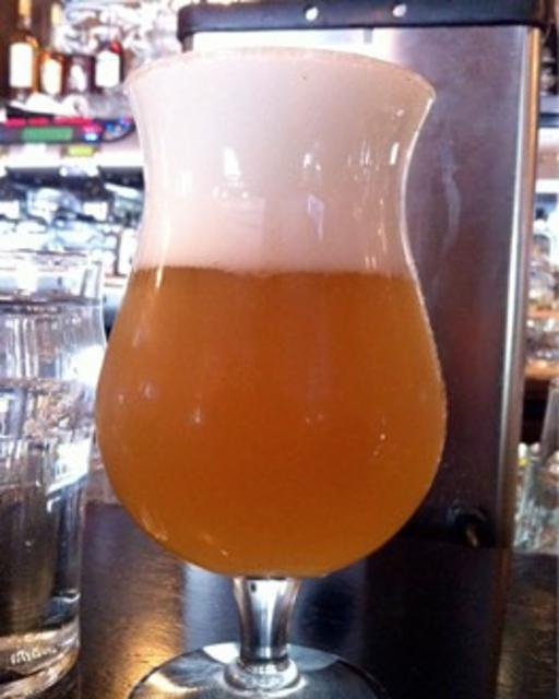 Husets Hveteøl 4.5%, Amundsen Bryggeri, Norway