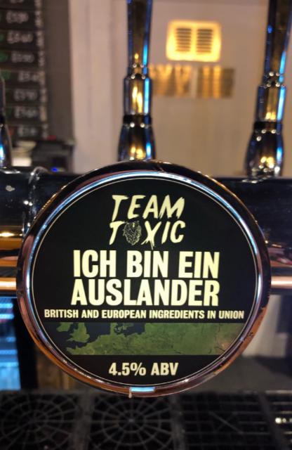 Ich Bin Ein Auslander 4.5%, Team Toxic, England