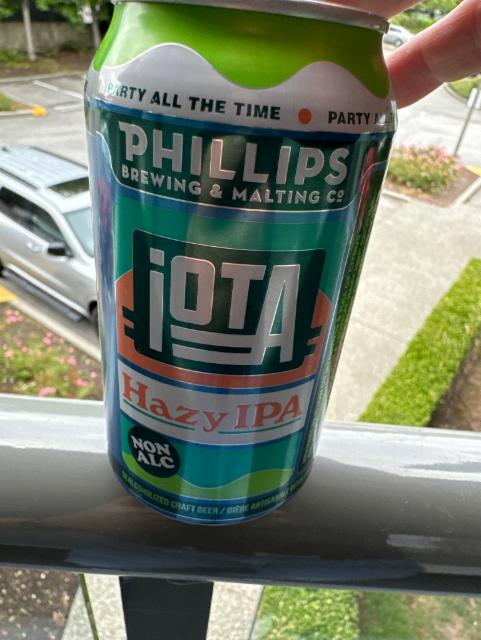 Iota Hazy IPA 0.5%, Phillips Brewing & Malting Co., Canada