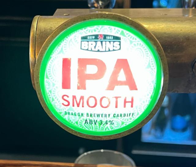 IPA Smooth 3.4%, Dragon Brewery Cardiff, Wales